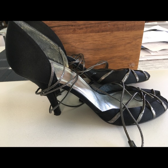 Stuart Weitzman size 10 - Picture 3 of 3